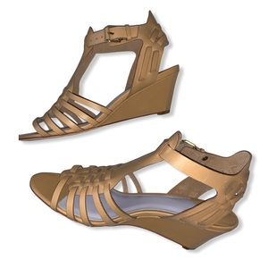 Johnston & Murphy Kaye Natural Leather Wedges